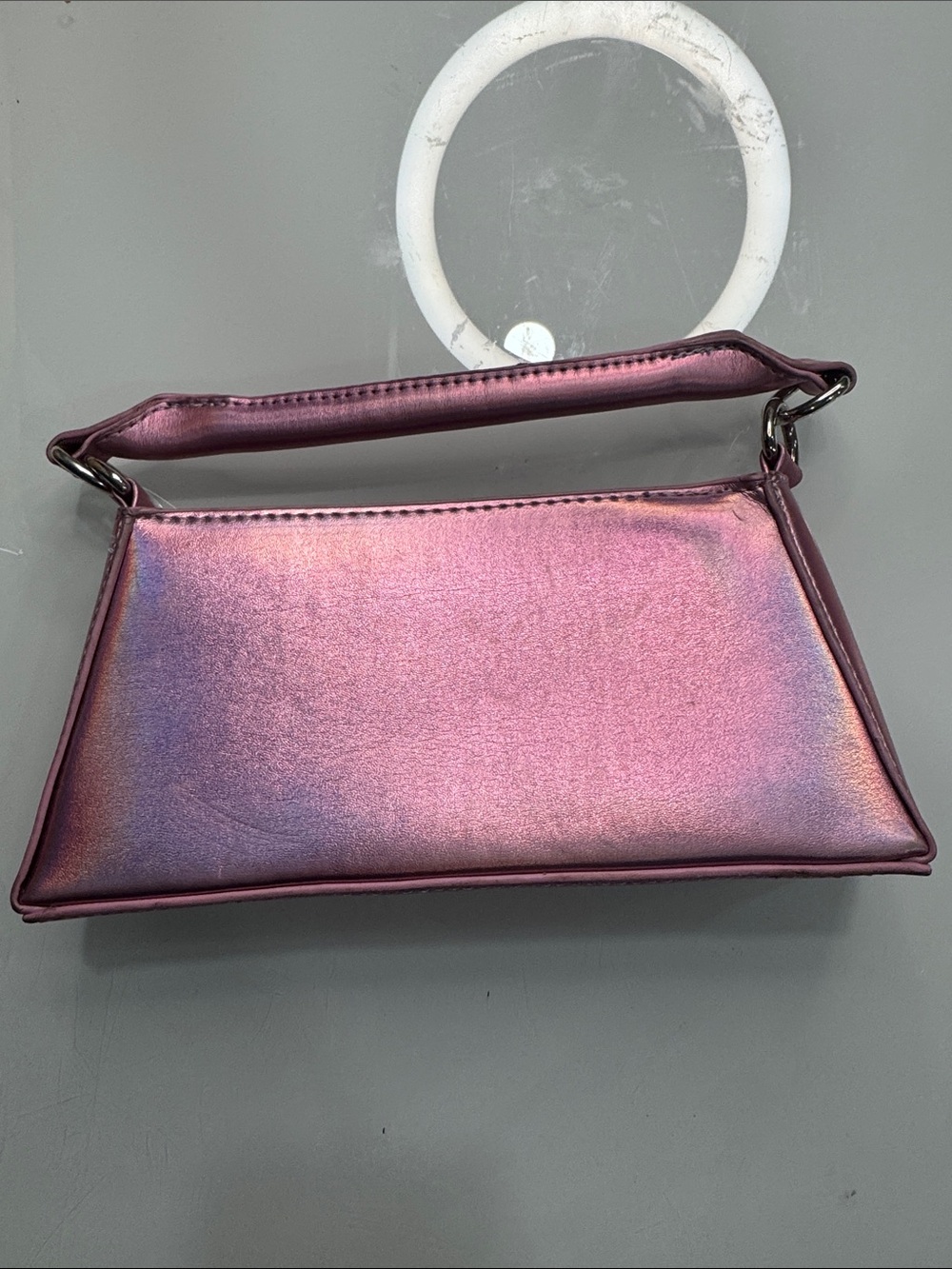 Iridescent clutch - Picture 2 of 9